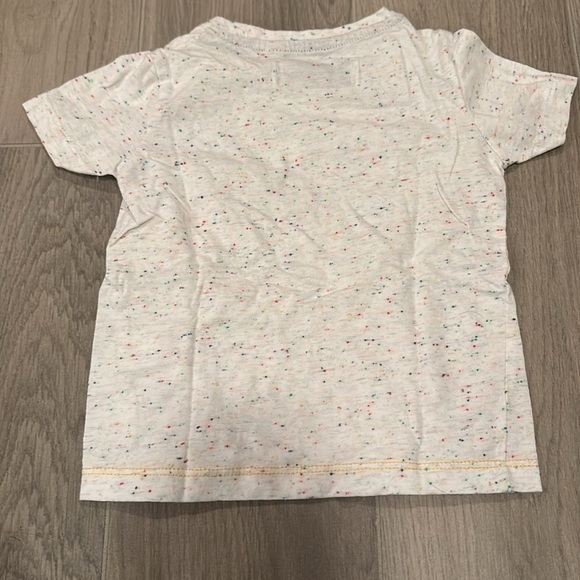 Sovereign Code Kids White Speckled Graphic T-Shirt Size 12M - Picture 3 of 4